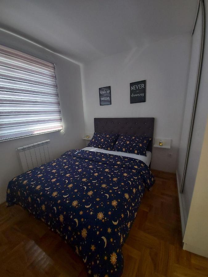 Apartman Victoria Lukavica エクステリア 写真